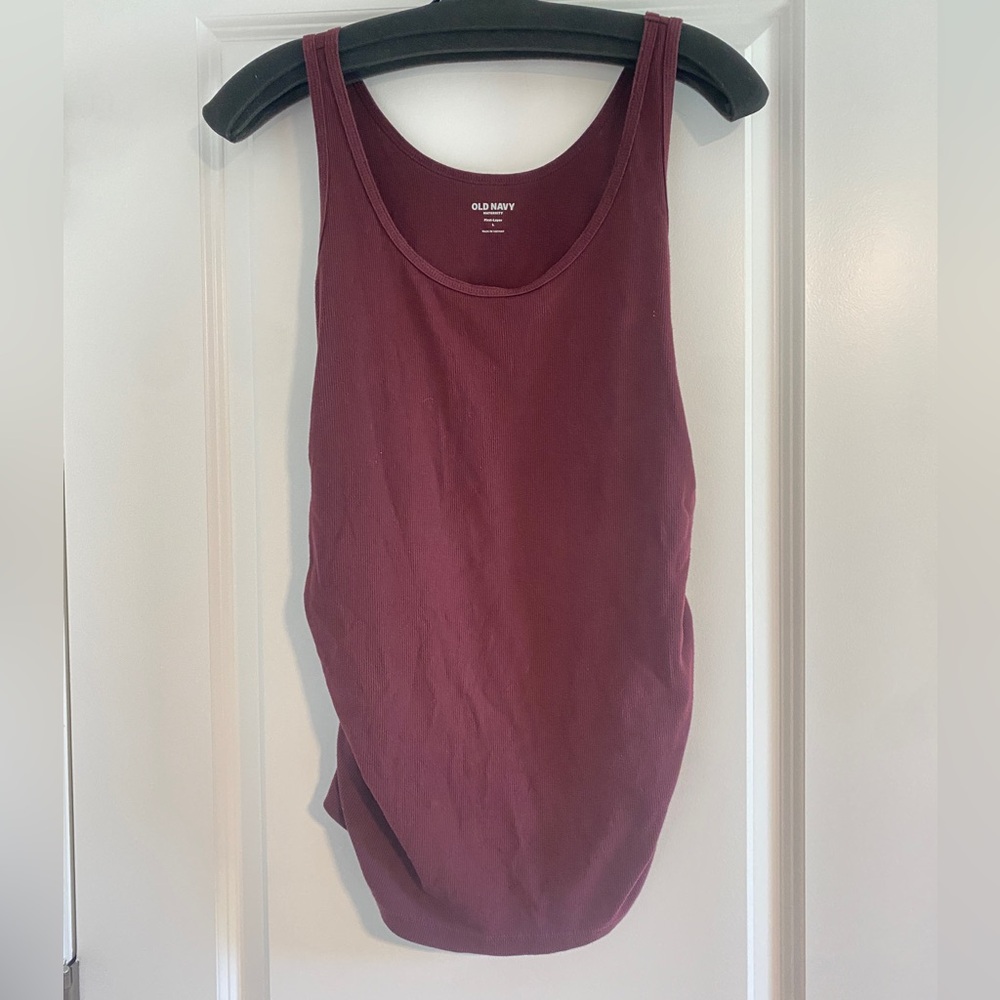 Old Navy maternity tank top in burgundy. Size Lg.